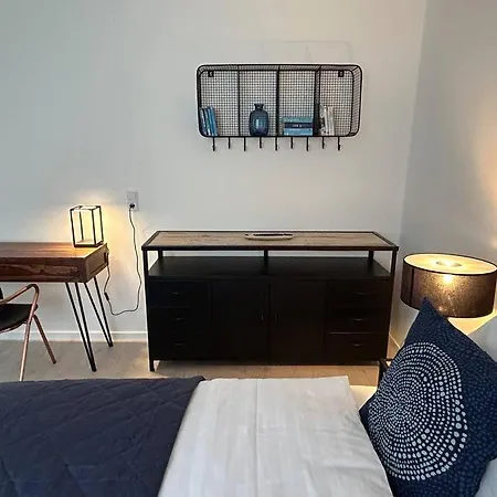 Stilvoll-zentral-bahnhof-altstadt-mediapaket-w6 * Wuppertal