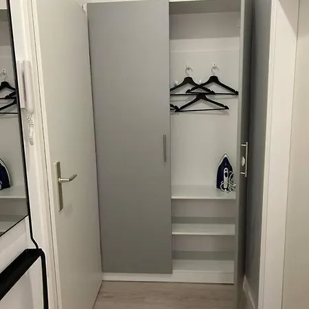 Lägenhet Stilvoll-zentral-bahnhof-altstadt-mediapaket-w6 *